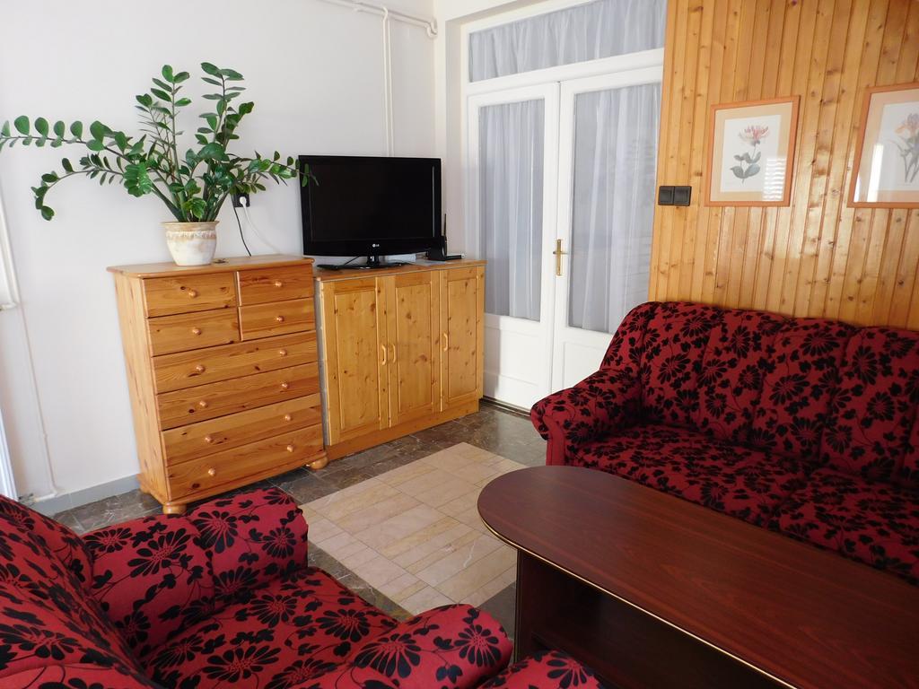 Xxl Apartman Zalakaros Exterior photo